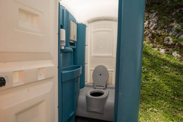 Best Portable toilet rental cost  in London, CA