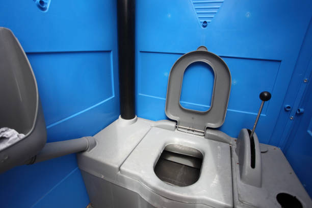 Best Portable restroom trailer rental  in London, CA