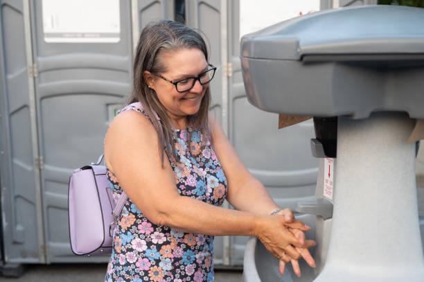 Affordable portable toilet rental in London, CA